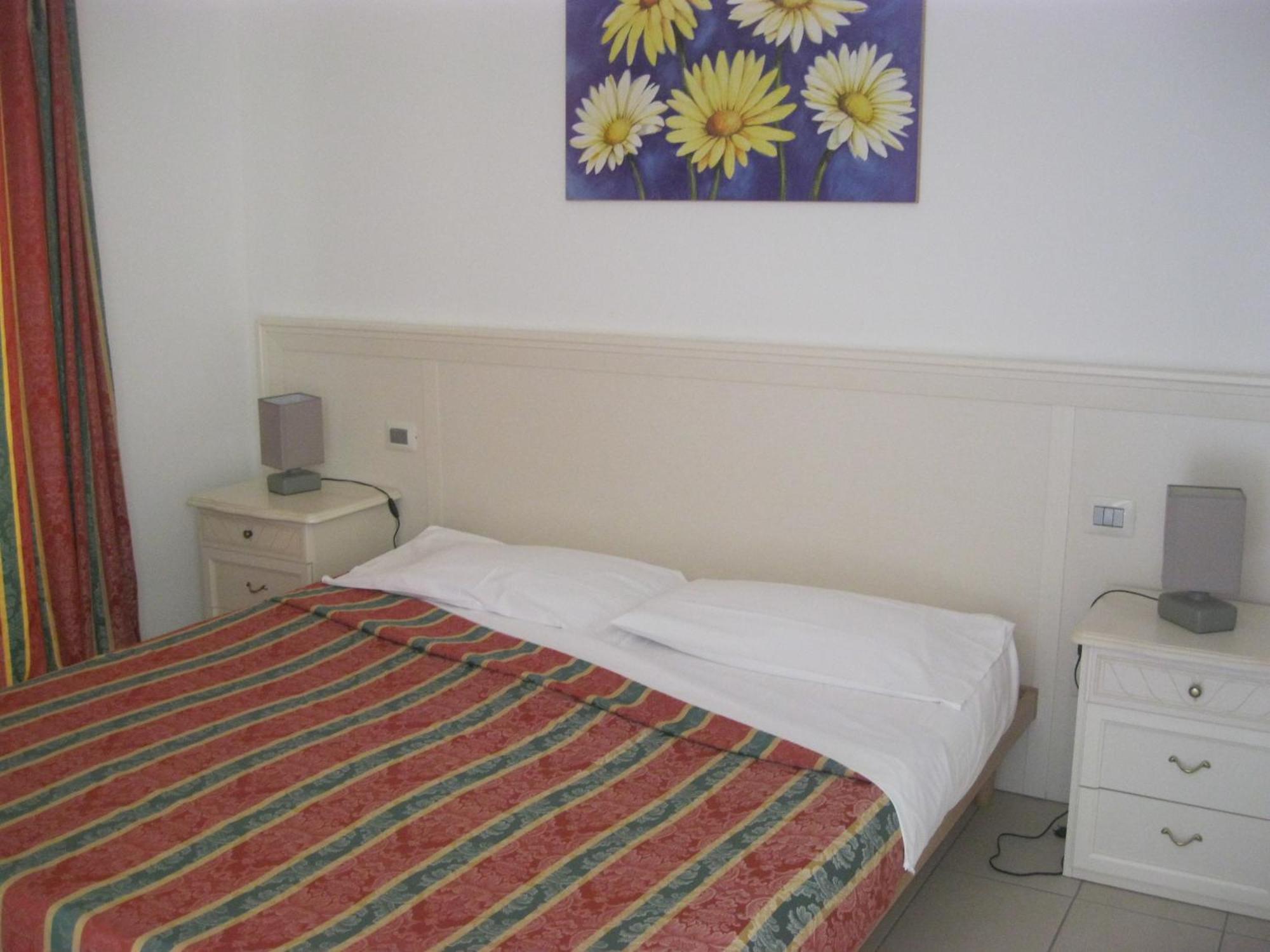 Residence La Margherita Lazise Quarto foto